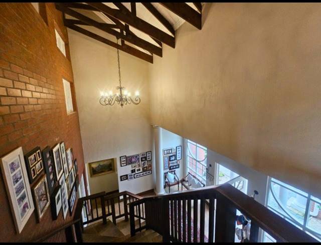 4 BEDROOM HOUSE FOR SALE IN EAGLE CANYON GOLF ESTATE